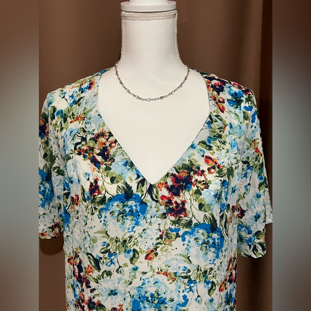 Counter Parts Floral V-Neck Women’s Top - Blue Multi